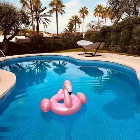 Mit Meerblick Und Pool Fuer 6 Personen *