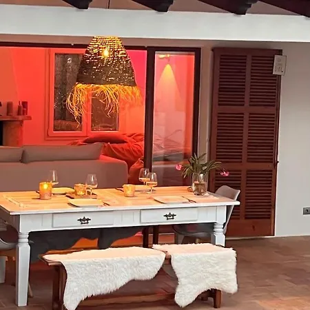 Mit Meerblick Und Pool Fuer 6 Personen סנטני